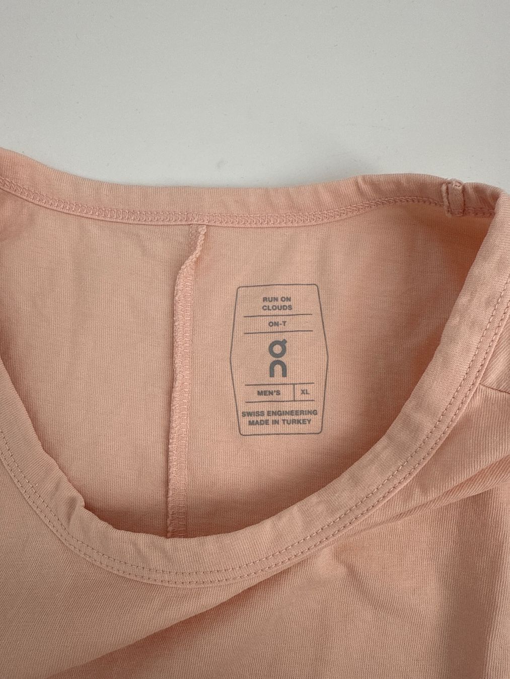 On T-shirt: On Shirt Gr. XL Run on clouds – Nuovo (secondo la descrizione) da Auenstein venduto da moin. 3