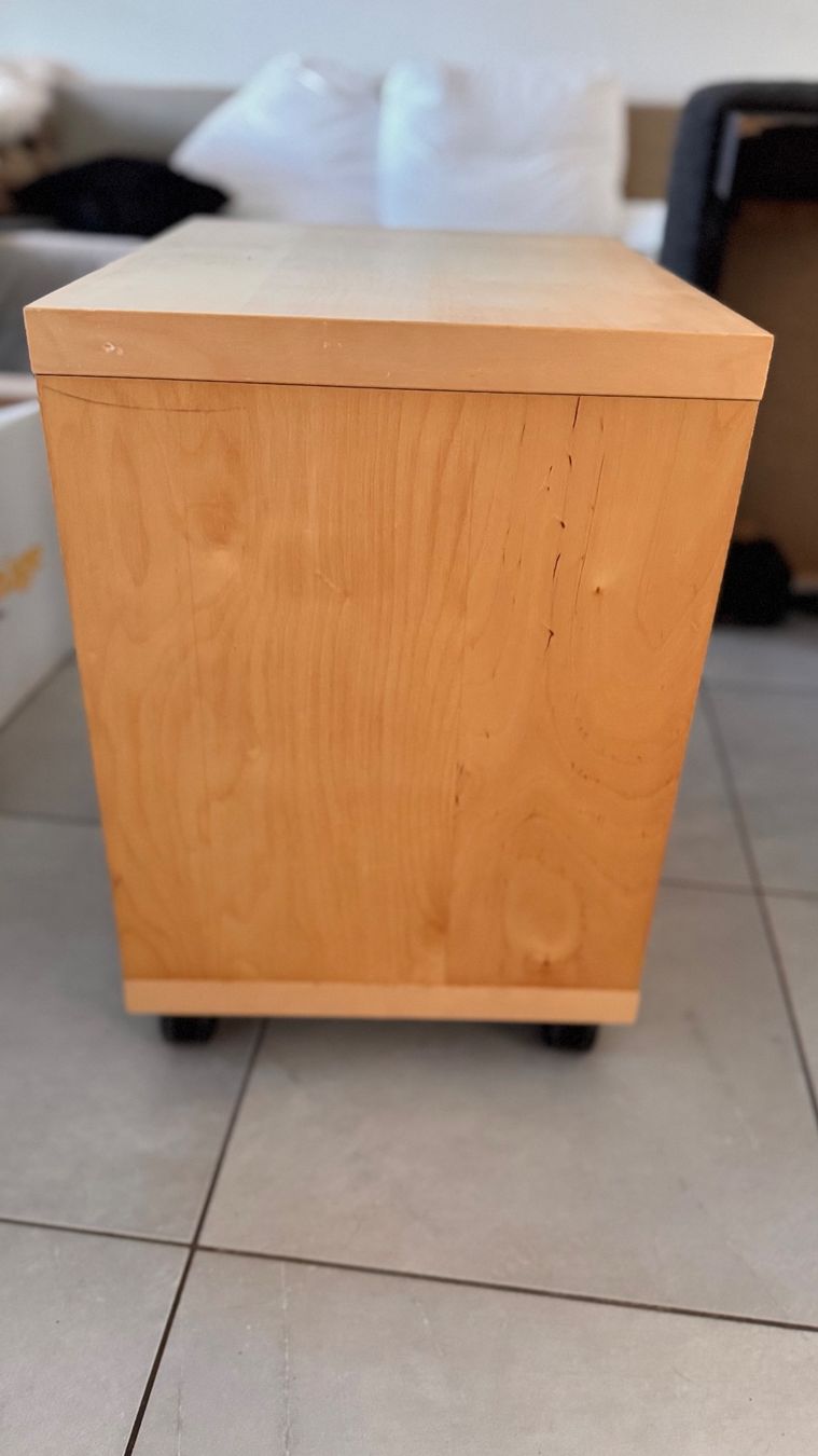 Ikea Banconi: Ikea Malm Rollmöbel 52x40x58cm Birkenholzoptik – Usato da Baar venduto da 001loulou 1