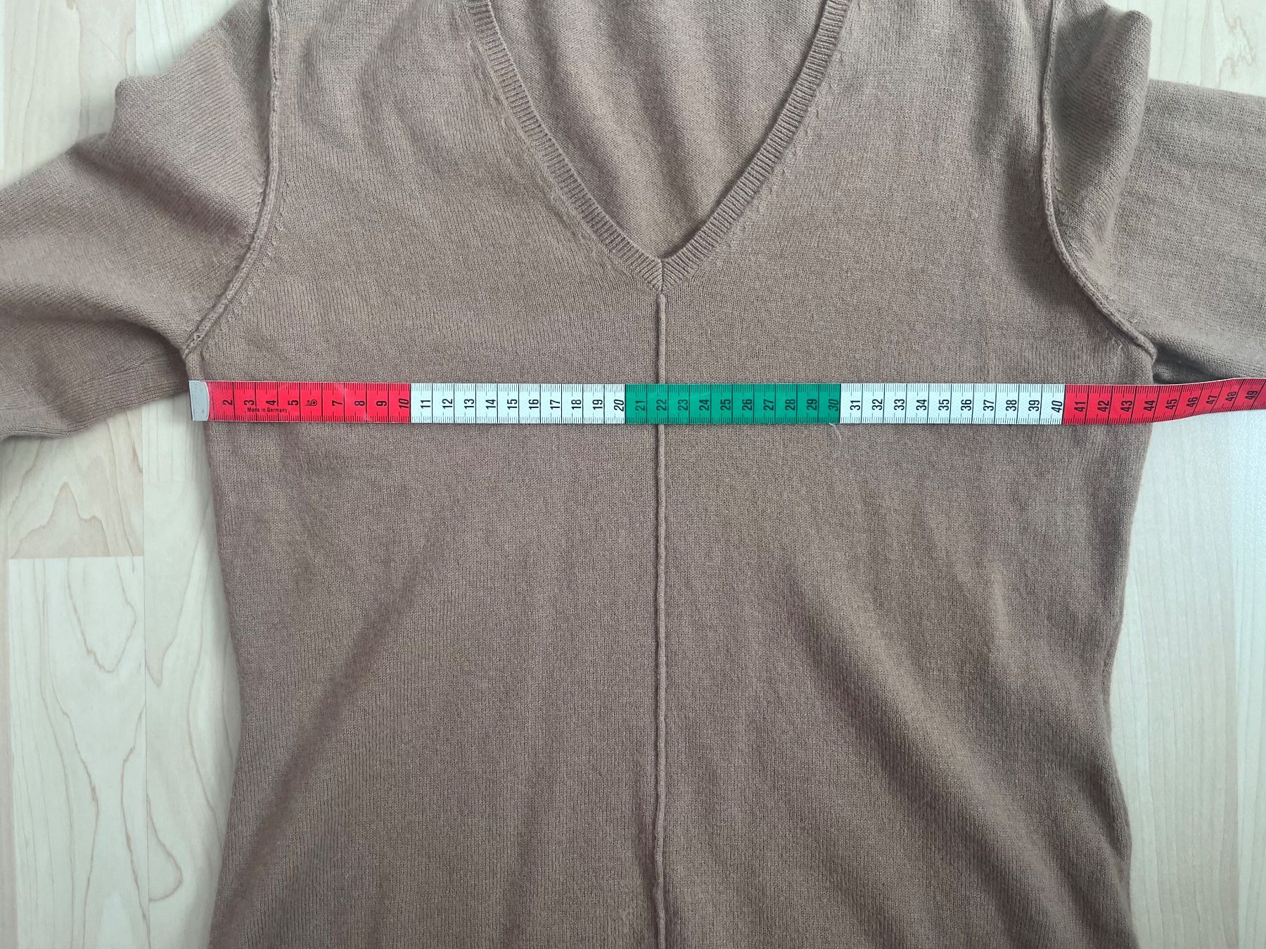 Pullover & Sweatshirts: McKenzy: hellbrauner Pullover, 100% Wolle, V-Ausschnitt M – Gebraucht aus Luzern von ellitussi 4
