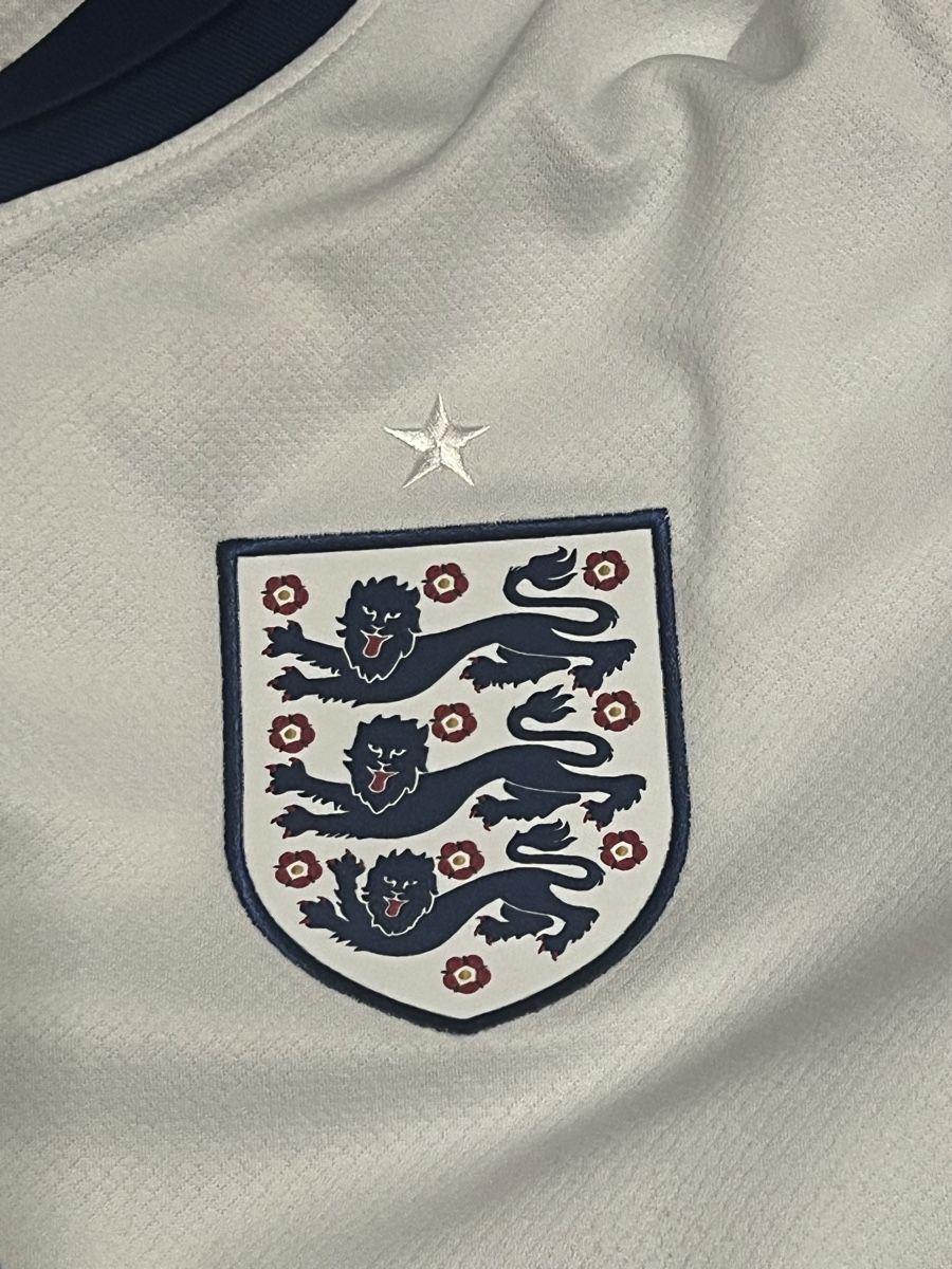 Canottiere & Pantaloni: Englandtrikot Harry Kane Grösse L  – Usato da Mümliswil venduto da Calciopat 5