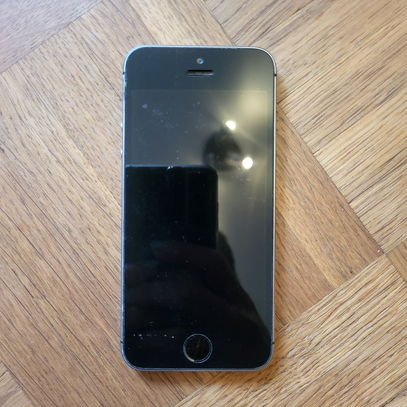 Apple Portables: ⚫️iPhone 5s – D'occasion à Schlosswil par ael_mrk8