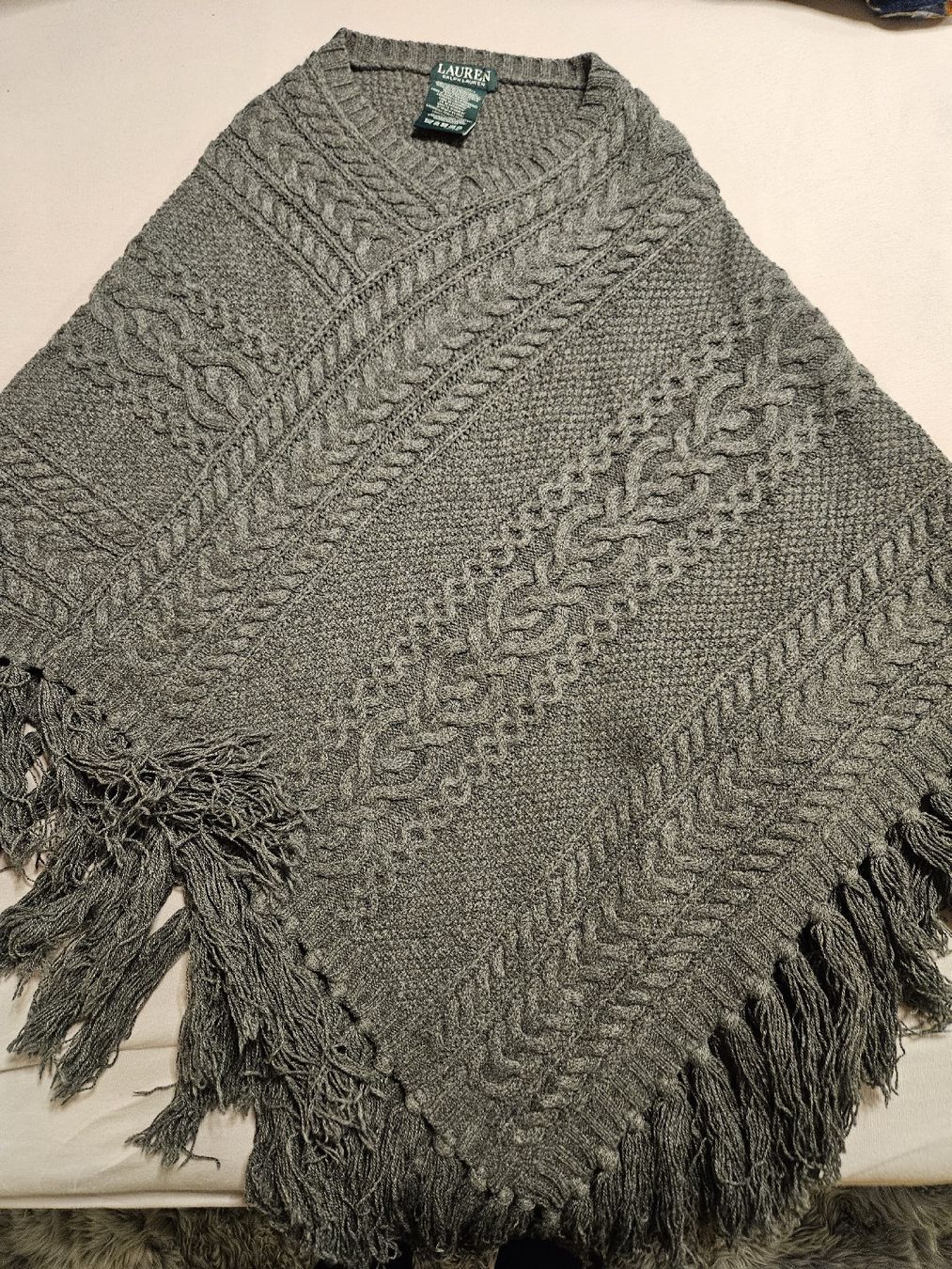Ralph Lauren Altro in Moda donna: Strickponcho Ralph Lauren – Usato da St. Gallen venduto da Rebiili
