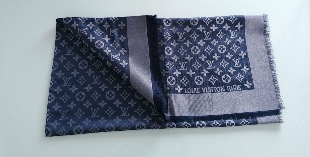 Scialle Louis Vuitton Shine in blu Blue Silver Polyester Wool