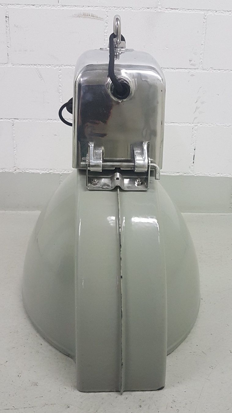 Lampade: Industrielampe aus den 50er Jahren – Usato da Thalwil venduto da braddi 1