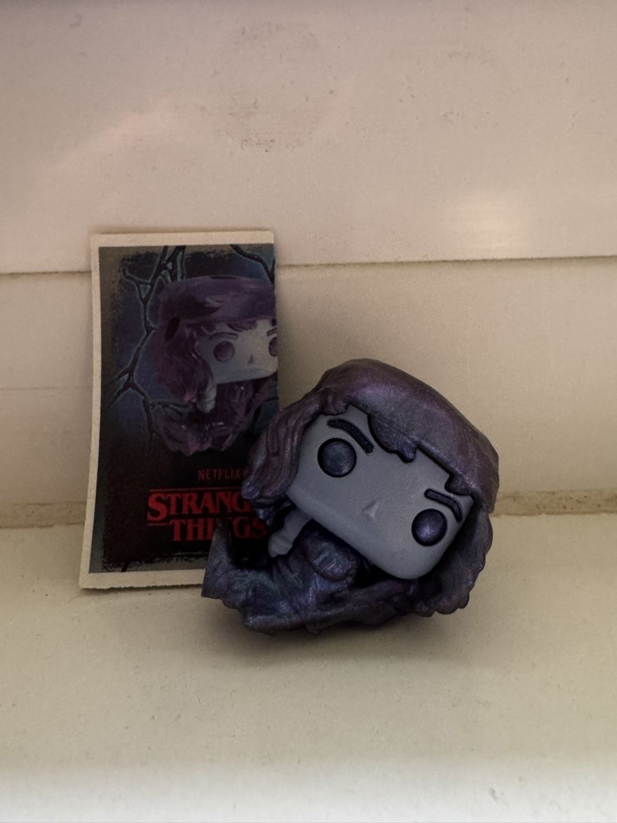 Funko Statuette: Stranger Things Funko Pop Kinder Joy - Eddie Munson – Usato da Zürich venduto da thishoyaofmine