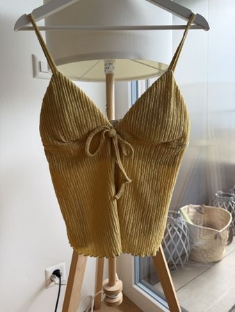 ☀️Haut léger jaune avec nœud - taille M☀️