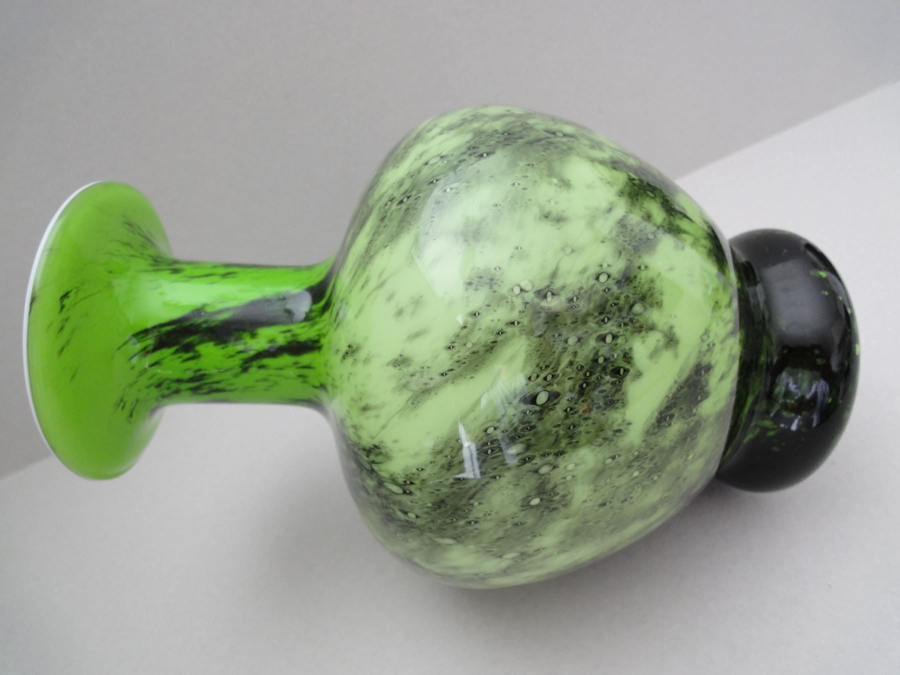 Vase & Récipients: Dekortive Opalin Glas-Vase – D'occasion à Chur par omonia 4