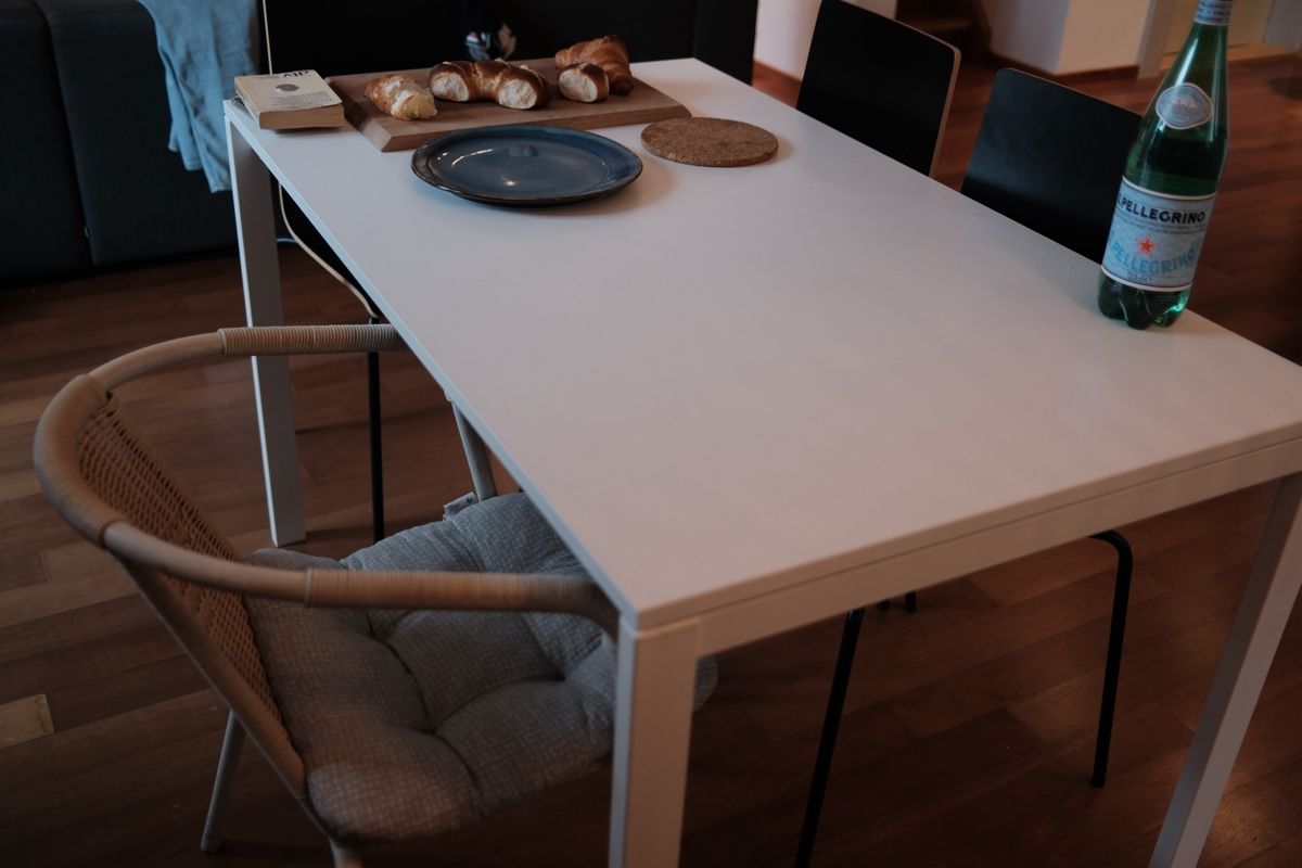 Ikea Tischset: Dining Table White Rectangular Modern Minimalist Design – Gebraucht aus Zürich von sgr_rd8q 1