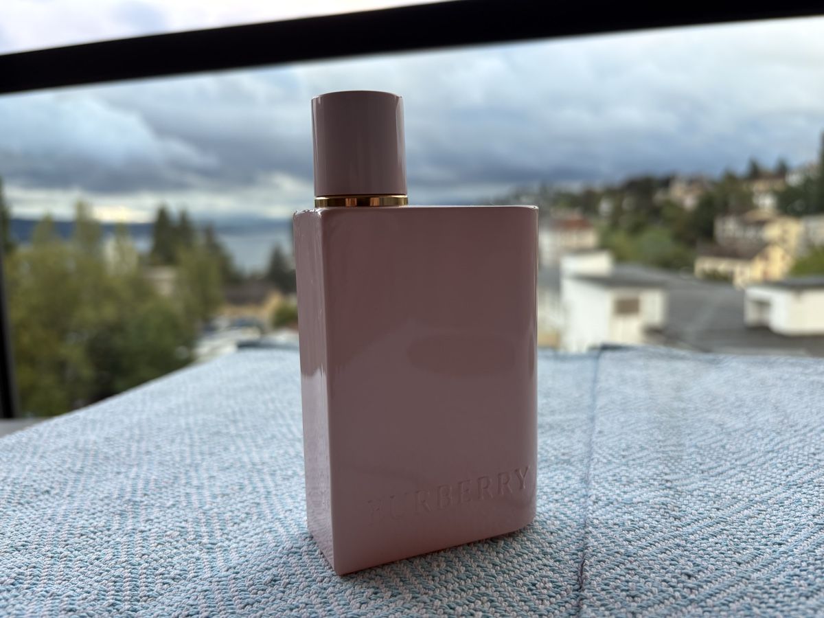 Burberry Parfum & Eau de Toilette: Burberry Her Elixir Eau de Parfum 100ml New Condition – Gebraucht aus Zürich von zba_7pzv