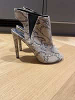 Pumps in Schlangenoptik, Gr. 37