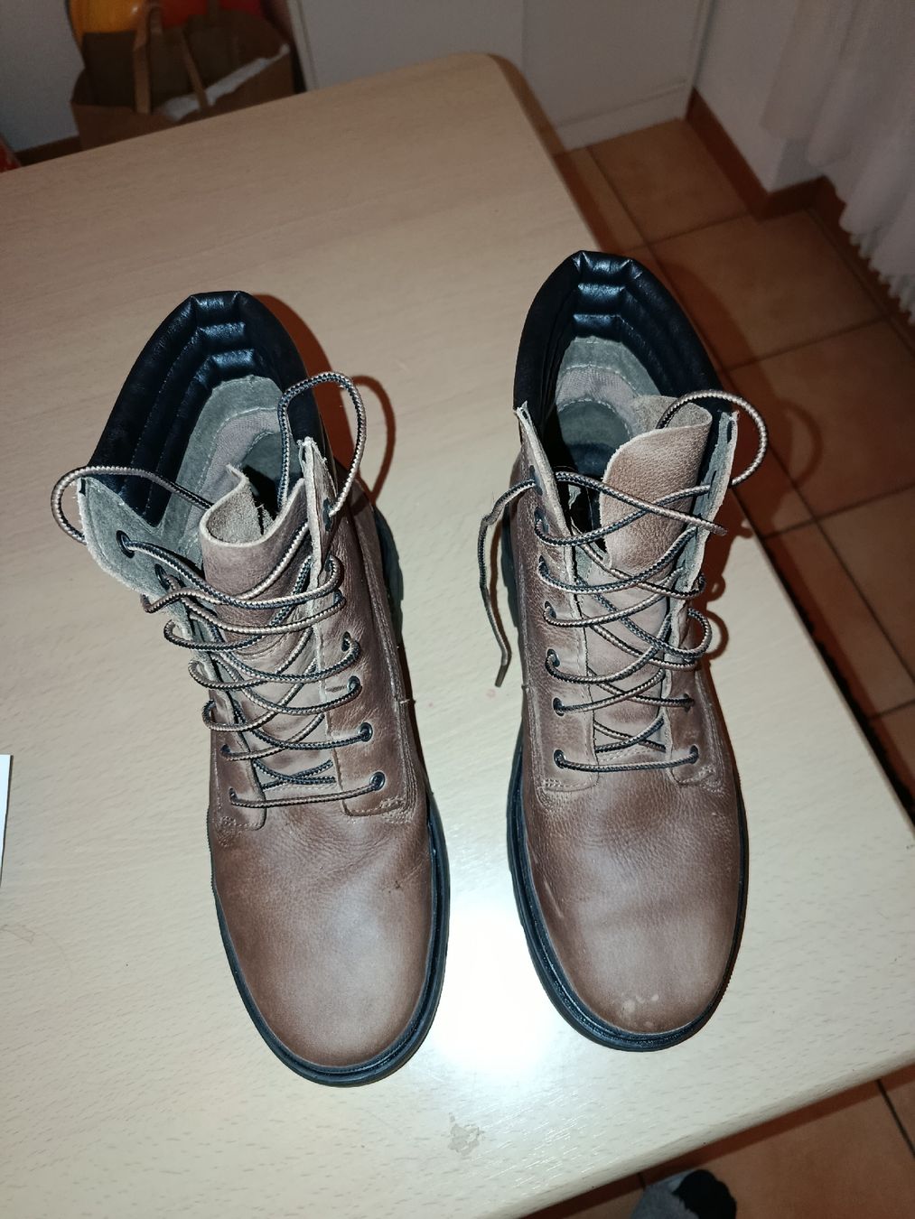 Timberland Scarpe da donna: botte timberland – Usato da Fribourg venduto da cbu_q7ck 1