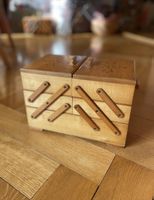 Boîte à couture d’époque en bois