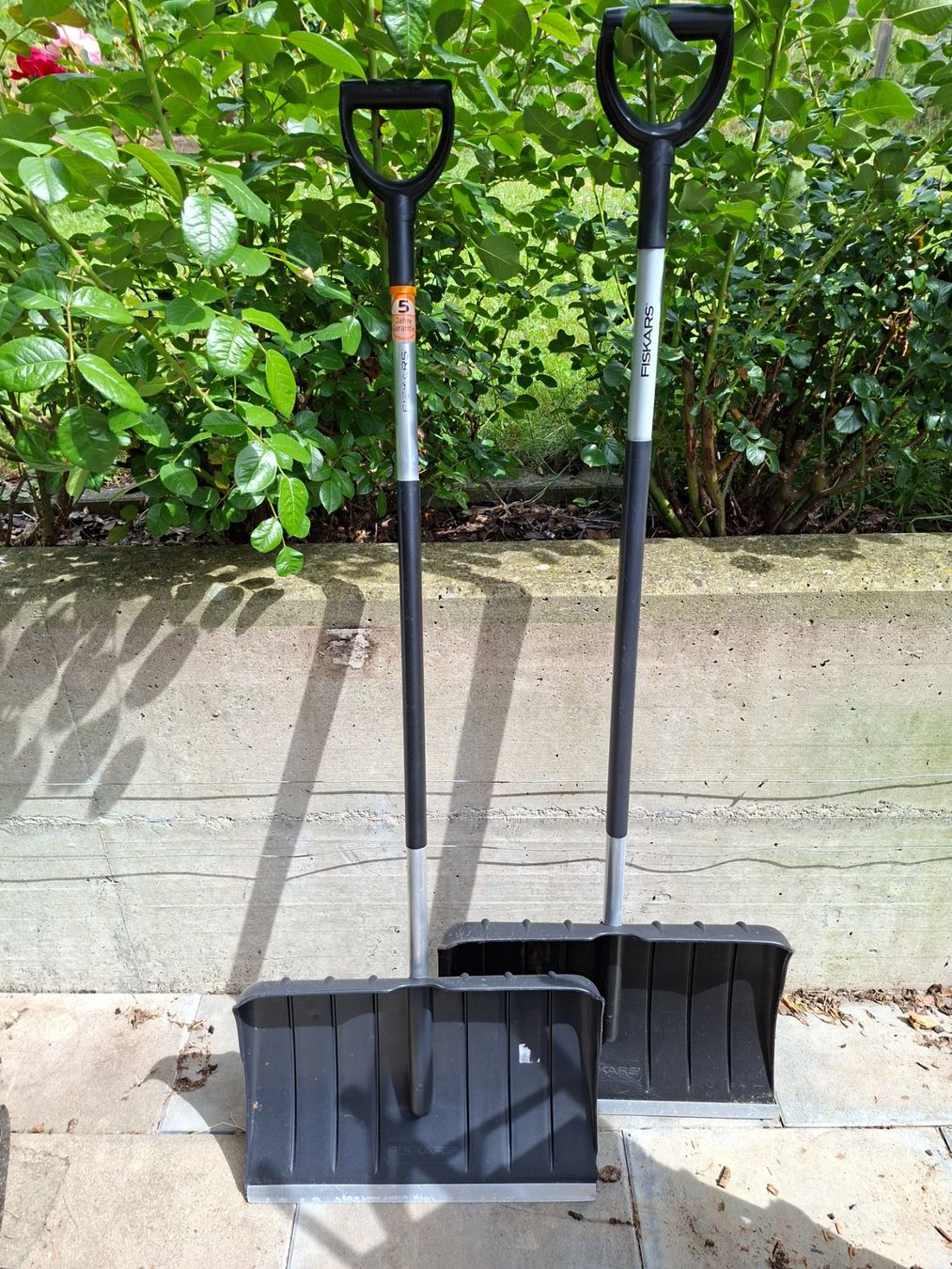 Fiskars Tutti gli attrezzi: Schneeschaufeln – Usato da Ottoberg venduto da Patric650920