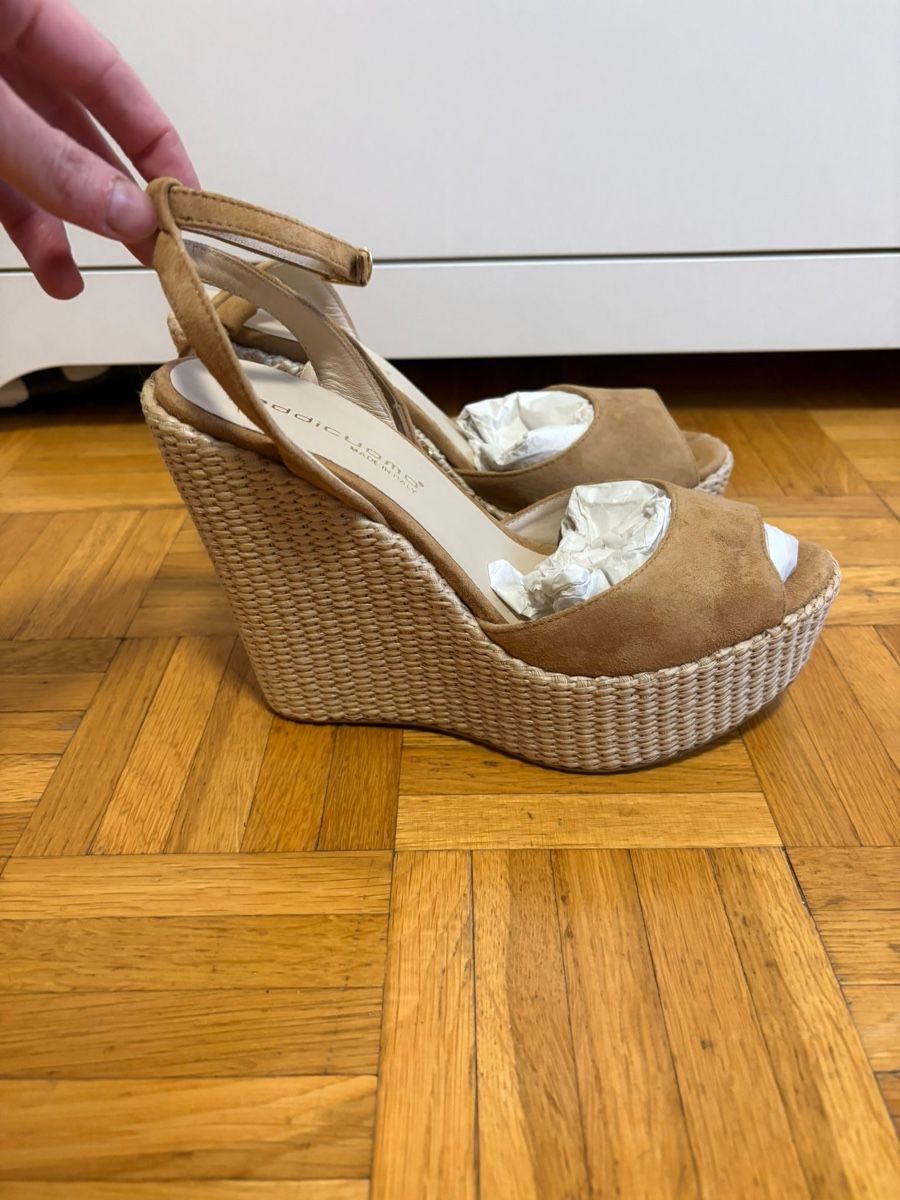 Damenschuhe: Sandale – Neu (gemäss Beschreibung) aus Le Landeron von Gianns46 2