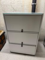 Sideboard mit Glasplatte 3 Schubladen Metall grau
