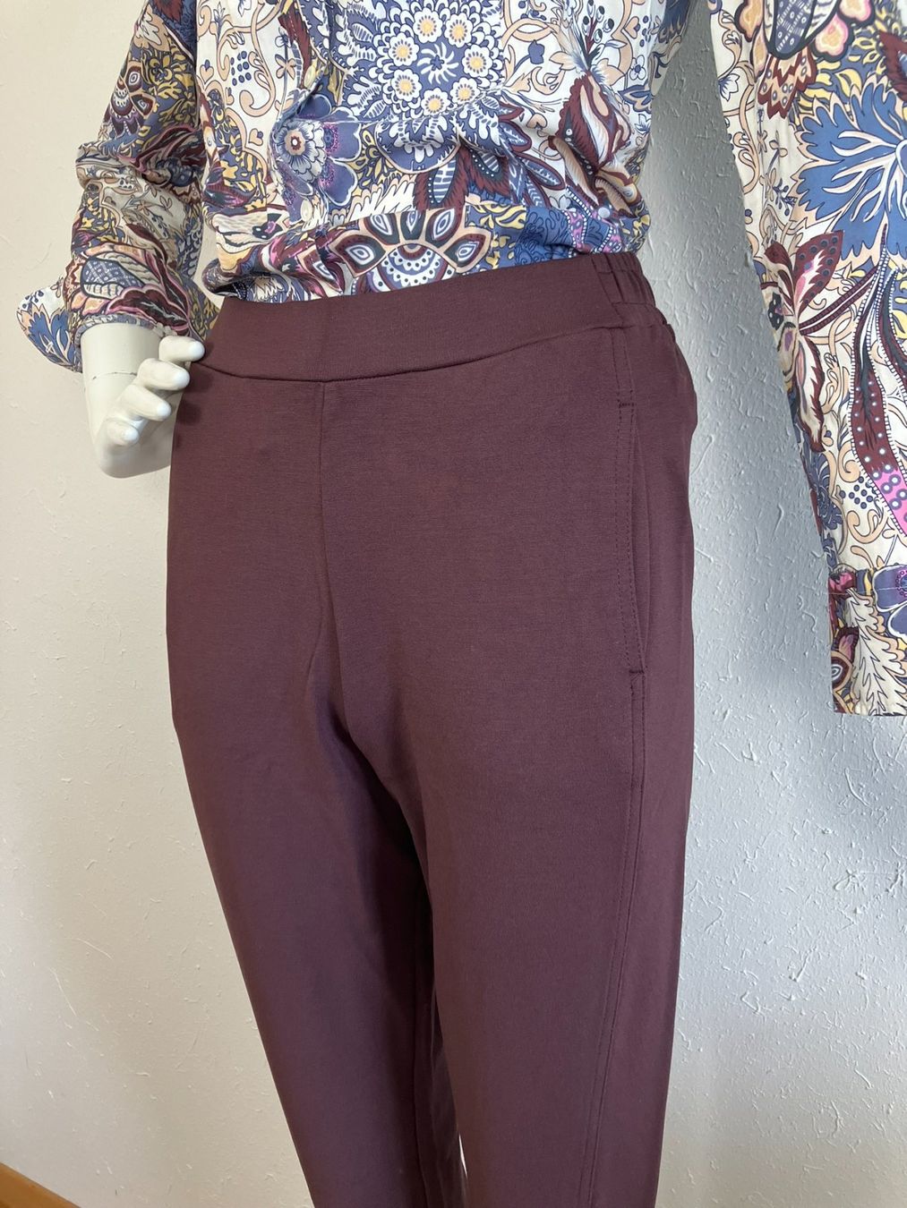 Armedangels Pantalons: Armedangels Joggpants Gr.S – D'occasion à Laupen ZH par kar_lfz6 2