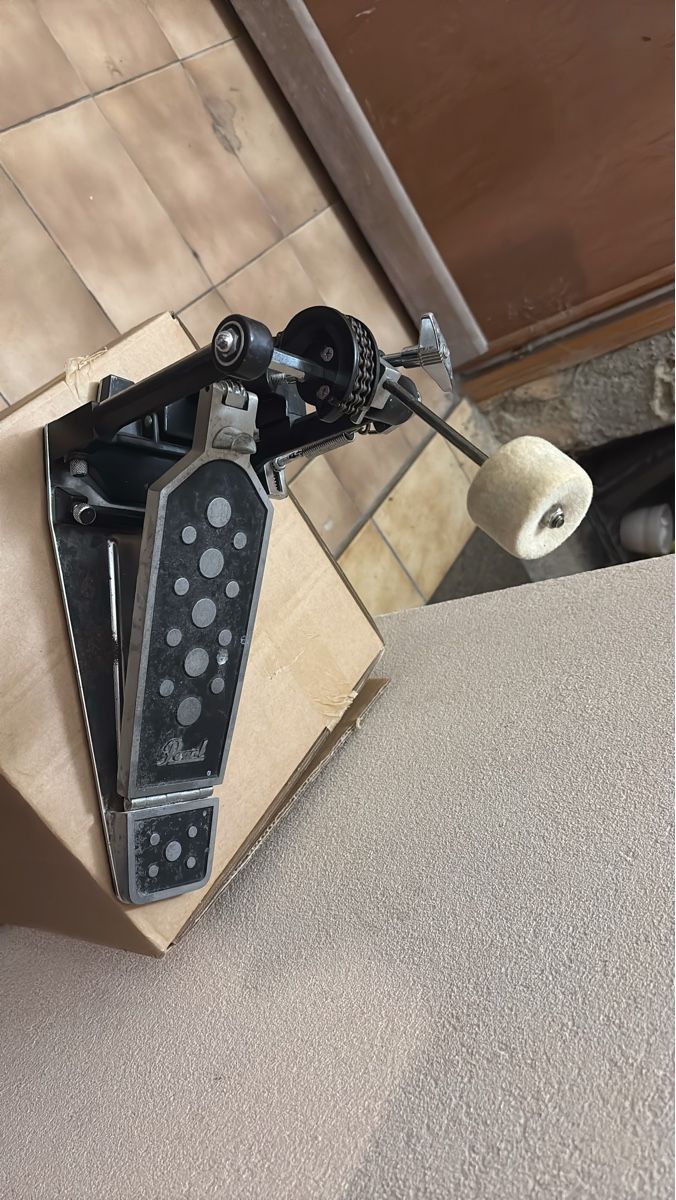 Musikinstrumente: Pearl drum pedal – Gebraucht aus Novazzano von aaaaac27