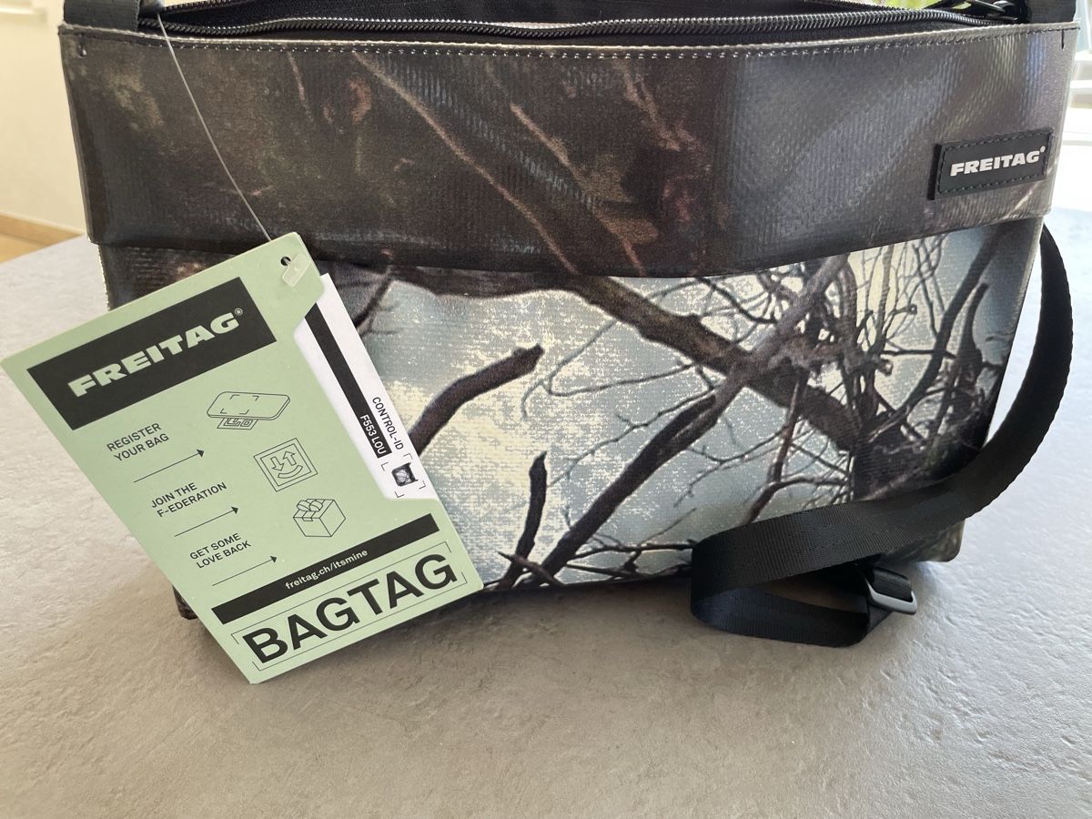 Freitag Taschen: Freitag Lou, très original – Neu und originalverpackt aus Moutier von Madameduce
