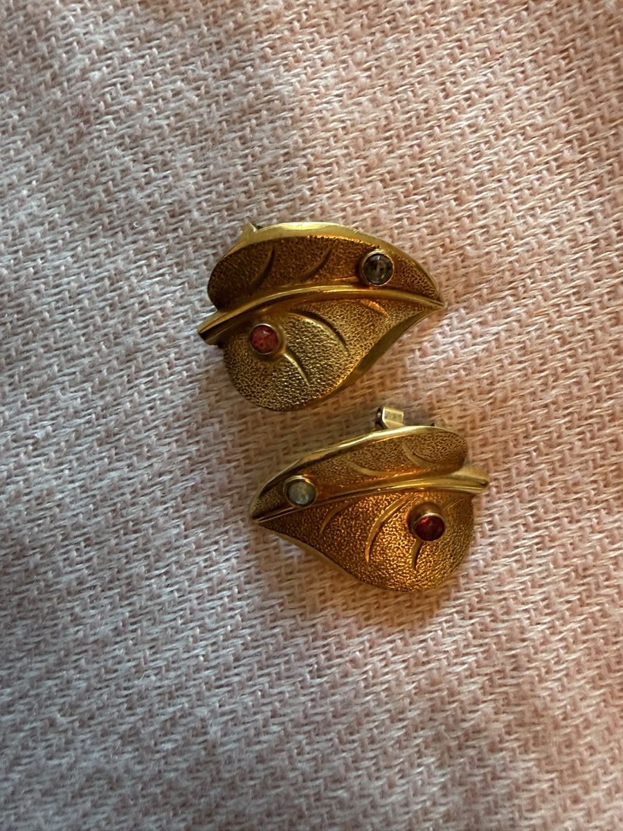 Orecchini pendenti & Orecchini a lobo: Boucles d’oreilles en forme de feuille – Usato da Neuchâtel venduto da lex_9ldc