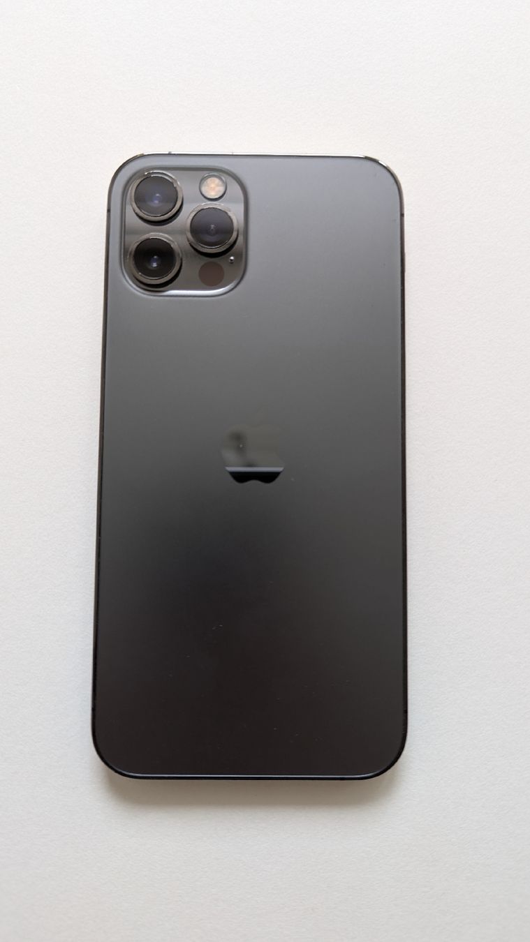 Apple Telefoni cellulari / Smartphones: iPhone 12 Pro 256 GB Top Zustand Farbe Grau. – Usato da Thun venduto da Refit-Zone 5