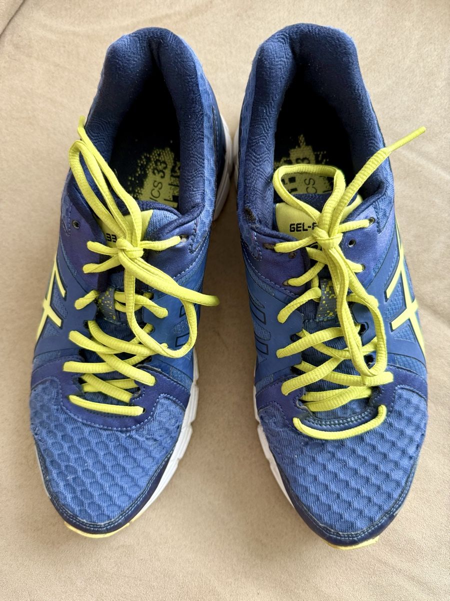 Asics Herrenschuhe: Sportschuhe ASICS – Gebraucht aus Zürich von Nika017