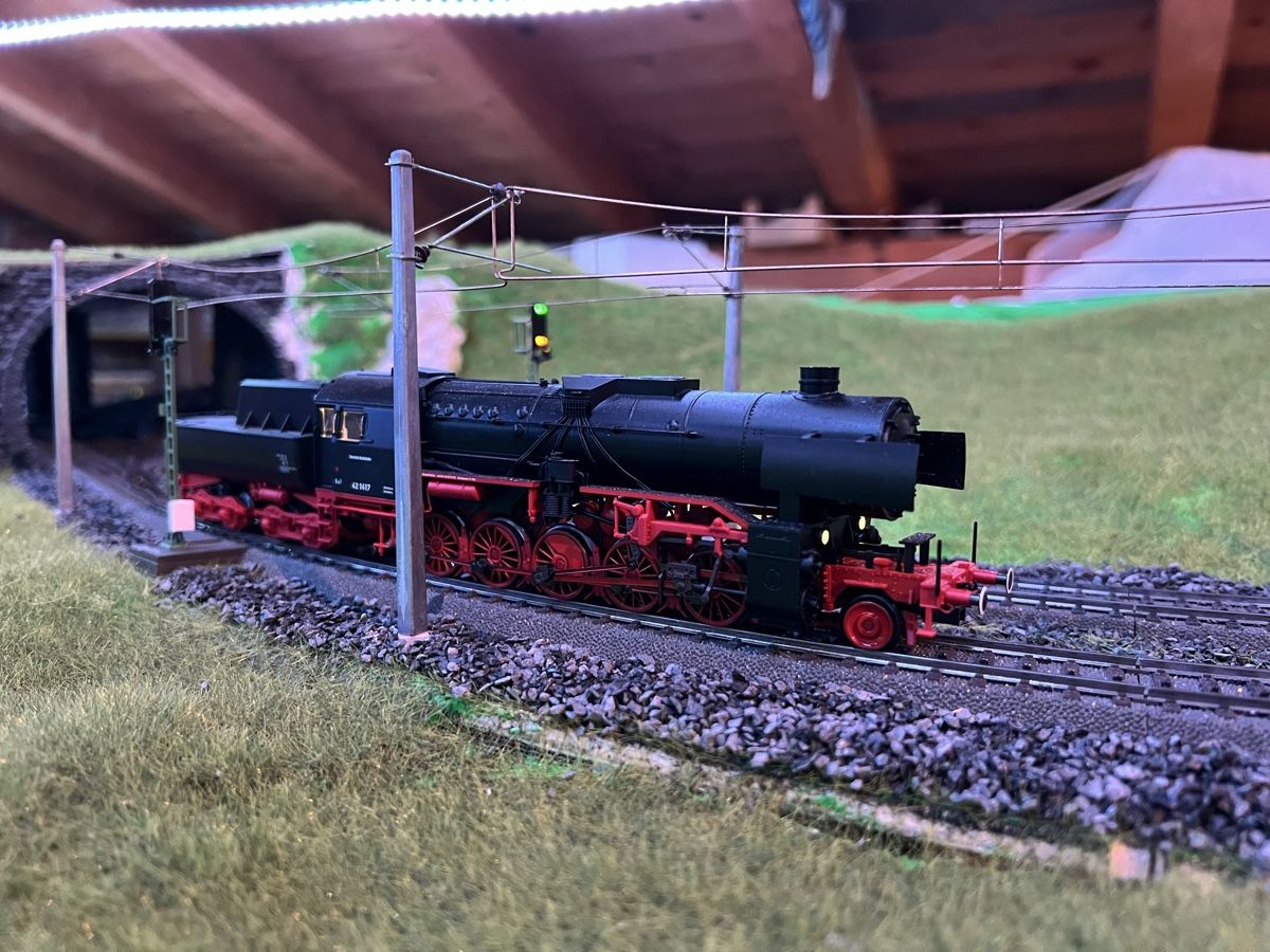 Märklin Modelleisenbahnen: Märklin 39042 Br 42 der DB – Gebraucht aus Arosa von marcoarosa