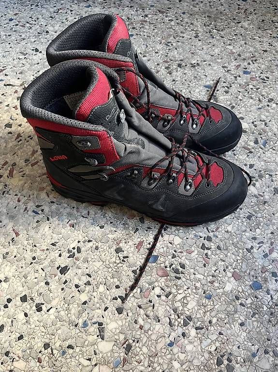 Scarpe da uomo: Lowa Wanderschuhe Gr. 47.5 – Nuovo e nell'imballaggio originale da Bern venduto da Kevinem