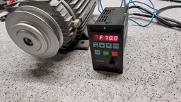 Frequenzumrichter 0,75/1,5kW 1-Phase 230V~ Frequenzumformer