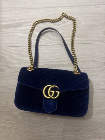 Gucci Marmont medium size