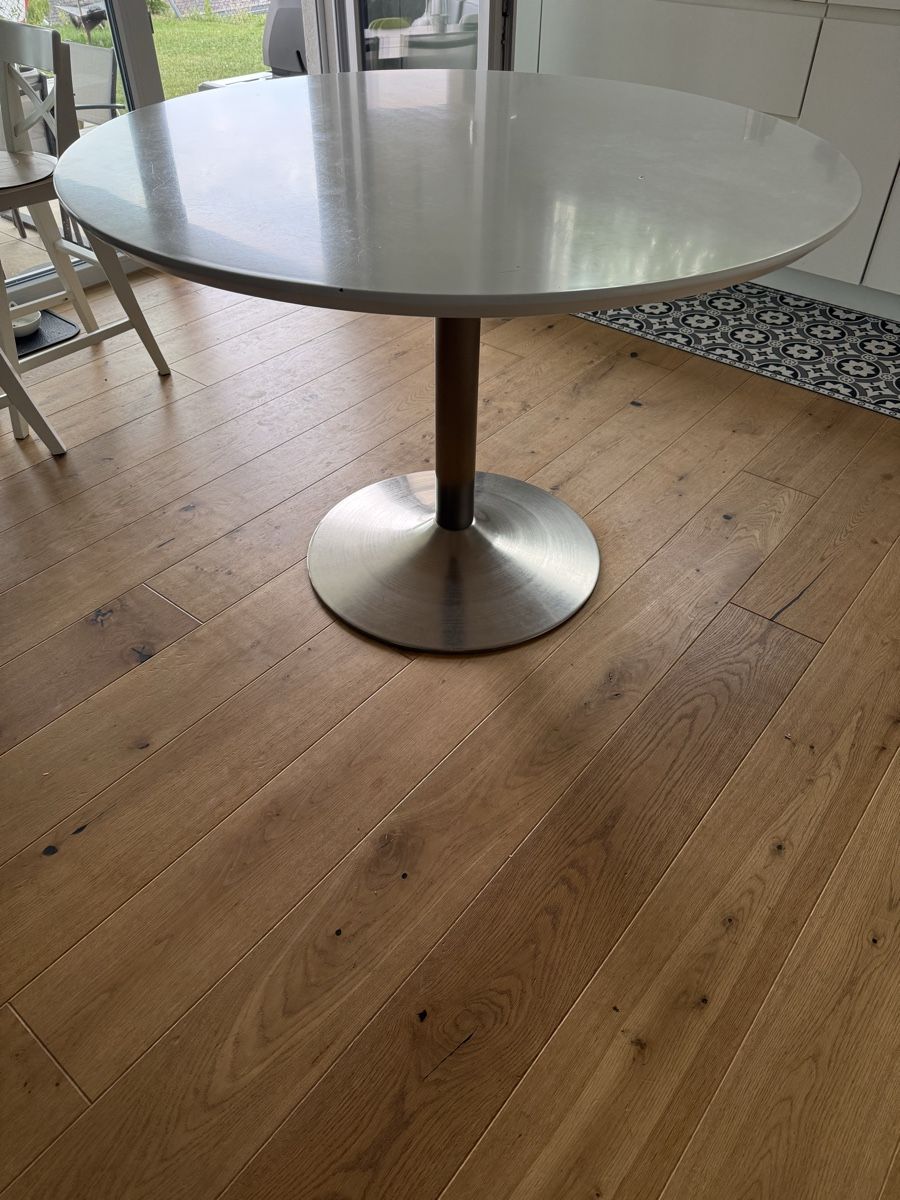 Pfister Tavoli: Küchentisch 110cm weiss – Usato da Sirnach venduto da Kariya17 1