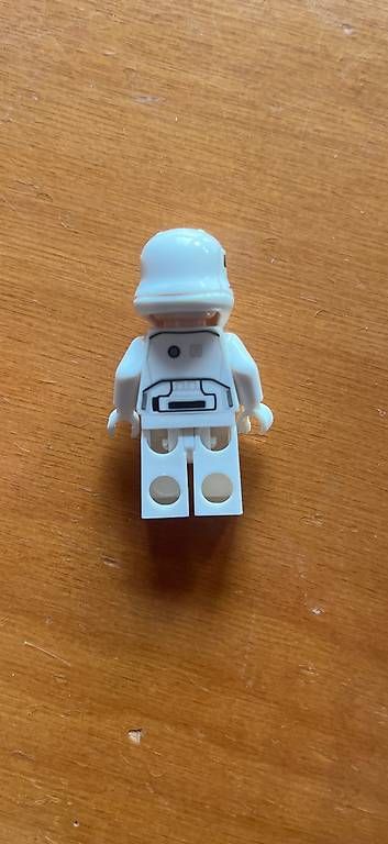 Giocattoli: First Order Trooper - Lego Star Wars – Usato da Viganello venduto da 597_k72f 1