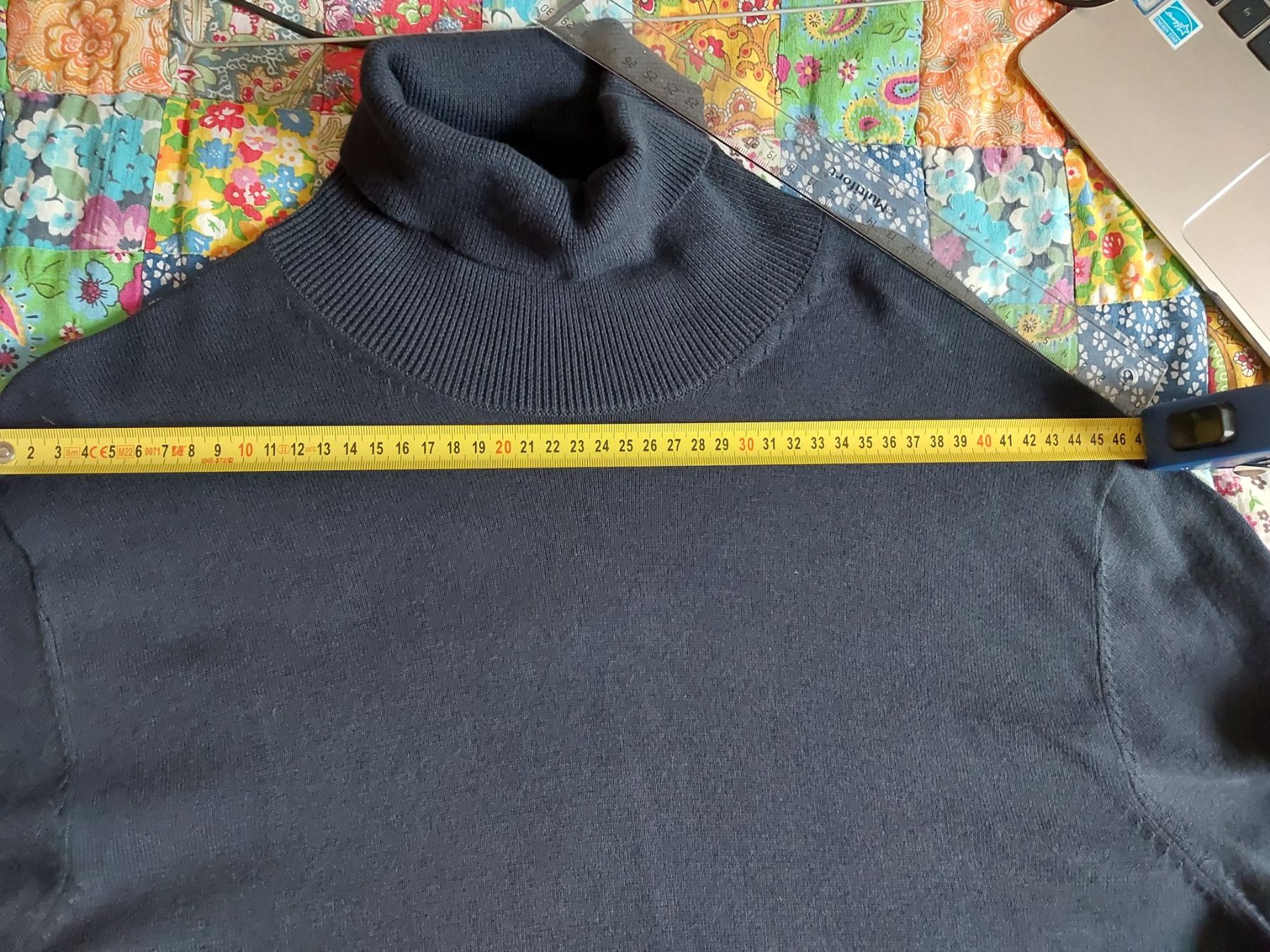 Esprit Lotti di vestiti: 2×Esprit Rollkragenpullover Dunkelblau Gr. L 100% Baumwolle – Usato da Romanshorn venduto da SwissEnn 9