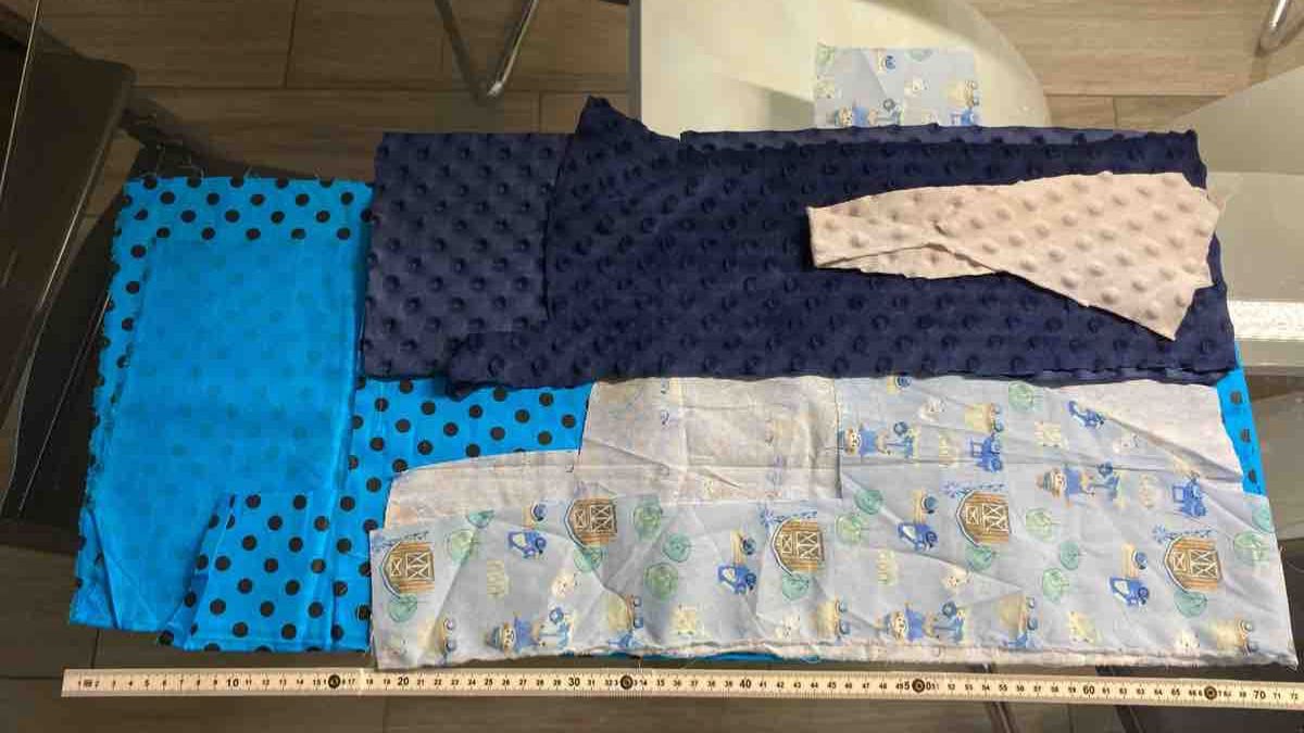 Stoffe: Stoffreste Set verschiedene Farben und Muster – Gebraucht aus Hausen AG von corinne_g 1