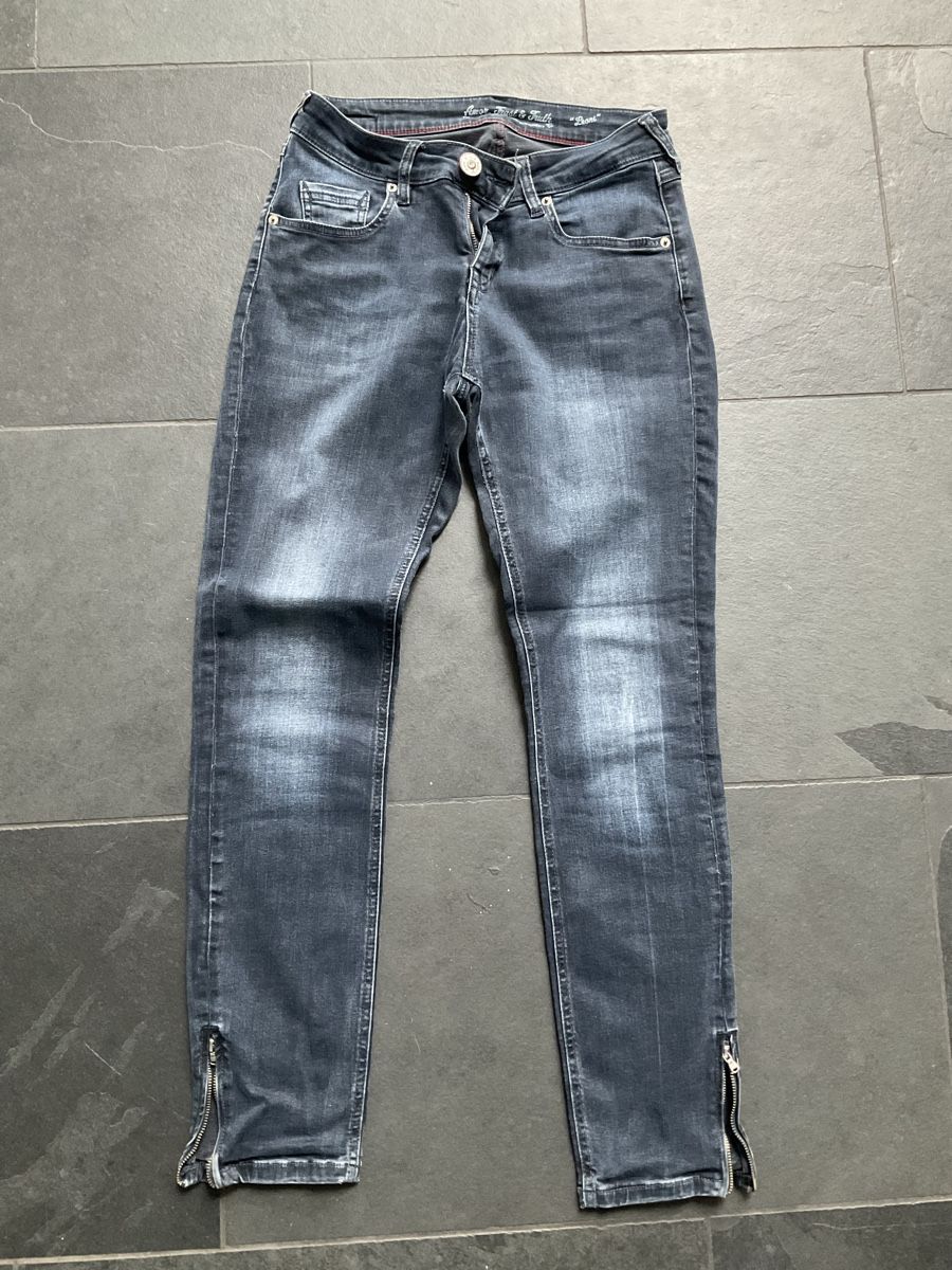 Jeans: Att Jeans, Amor Trust & Truth – Usato da Röschenz venduto da Queen020