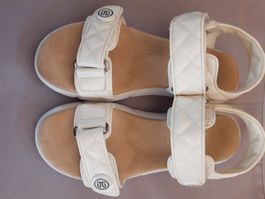 Sandales Bagatt