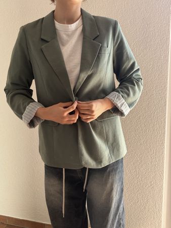 Kurzblaser von Vero Moda. Gr 40