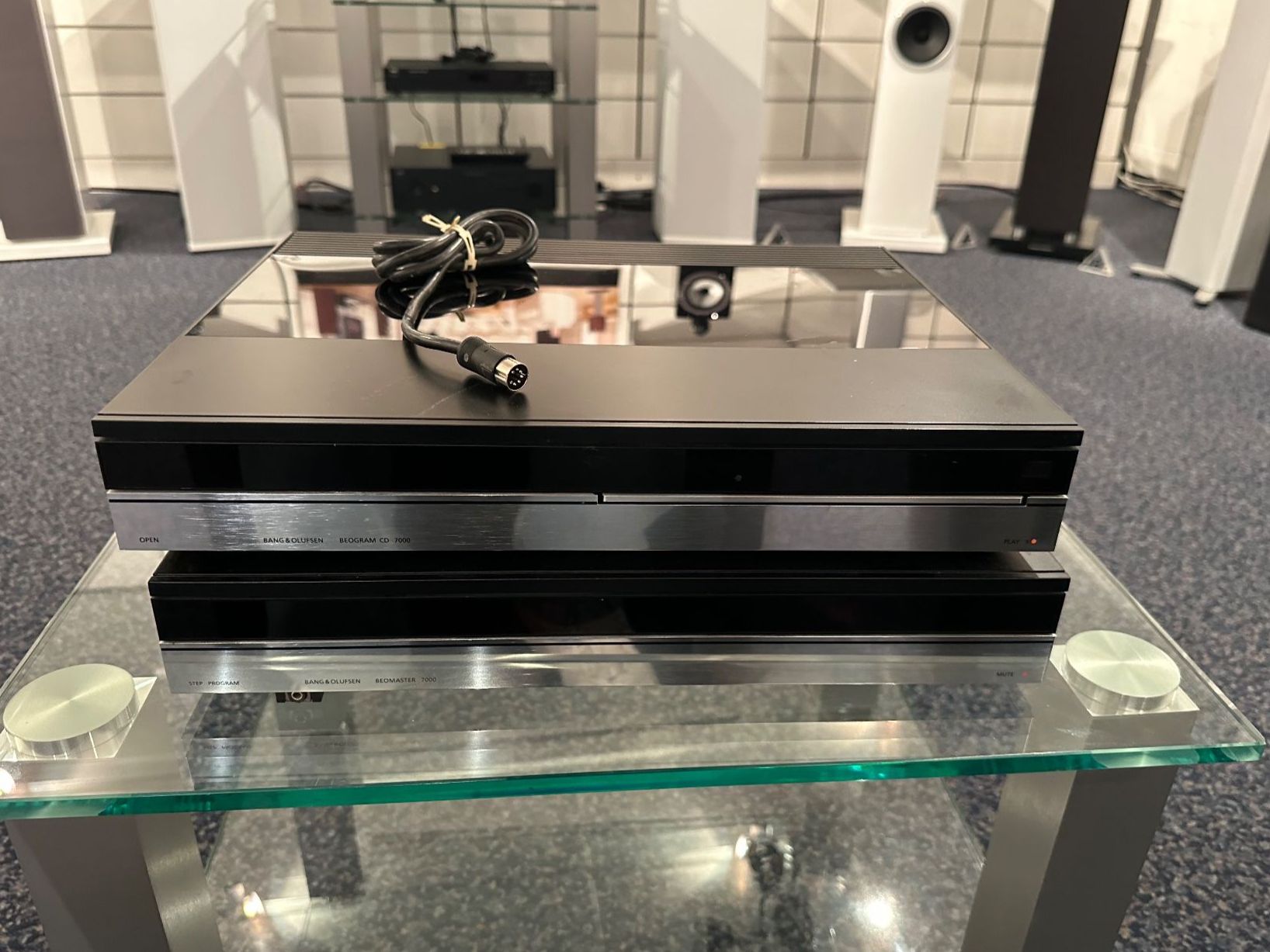 Bang & Olufsen Lettore multimediale & Streamer: B&O Beogramm CD 7000 und Beomaster 7000 – Usato da Aarau venduto da Bollaar
