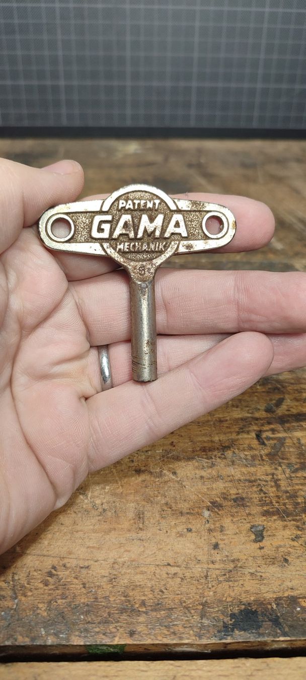 Chiavi: Wunderschöner alter  Schlüssel Gama – Usato da Gelterkinden venduto da MYSTOREFORYOU4460 1