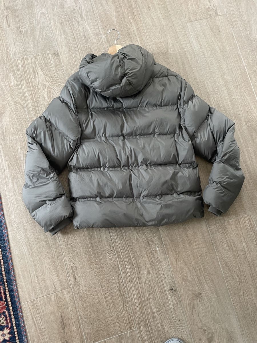 Zara Giacche: Zara Downjacket in olivgrün  – Nuovo (secondo la descrizione) da St. Gallen venduto da sgs_y5j7 2
