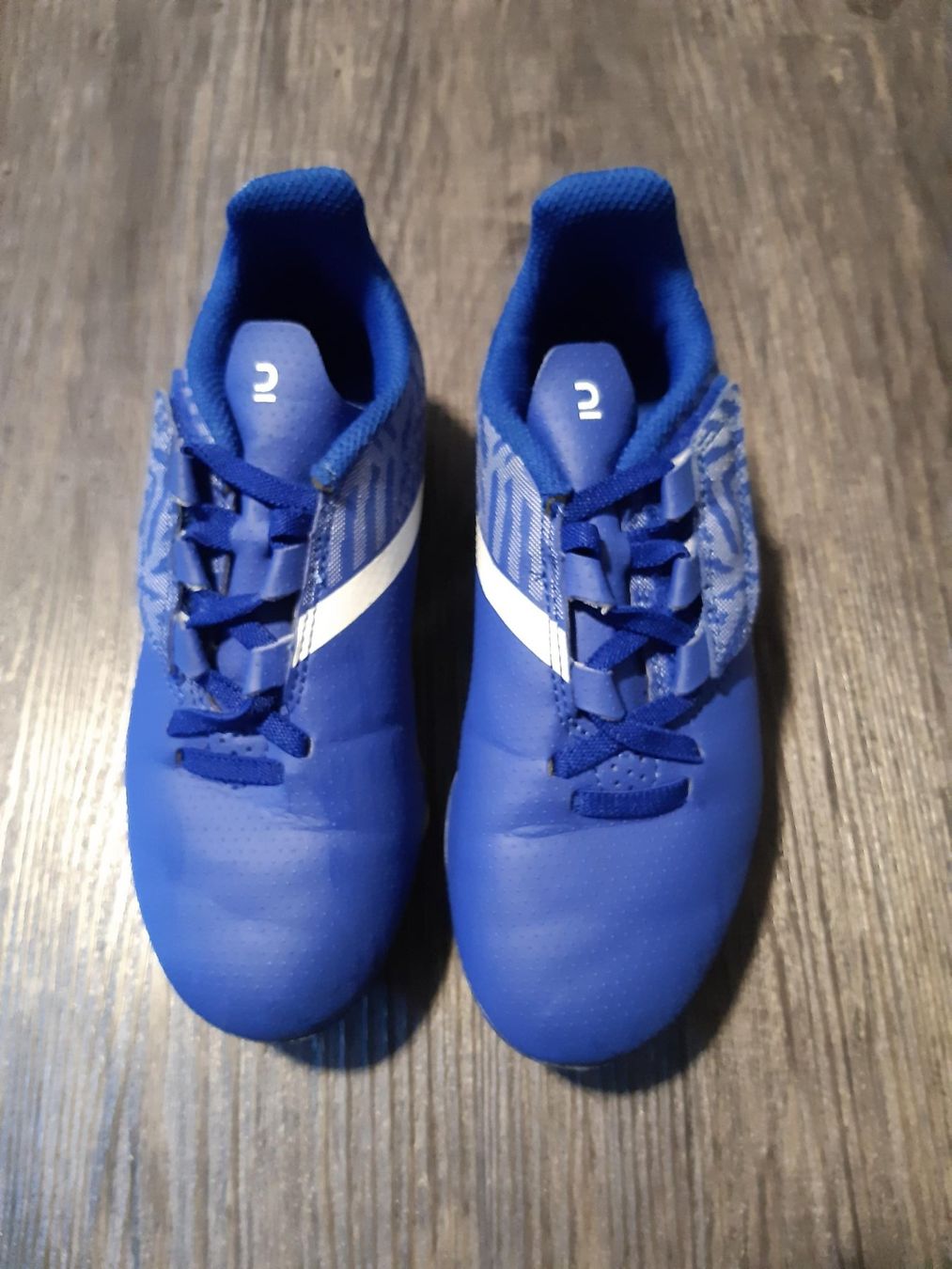 Decathlon Scarpe per ragazzi: Fussballschuhe Grösse 30 – Usato da Aadorf venduto da LamaQueen