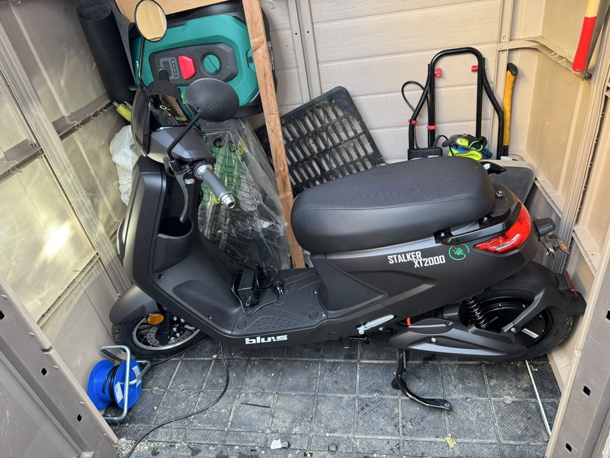 Scooter: Elektroroller BLU:S STALKER XT2000 neuwertig – Nuovo (secondo la descrizione) da Wolfwil venduto da son_scl2 2