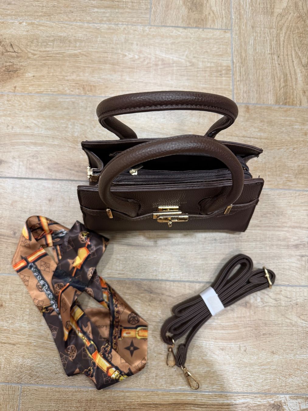 Taschen für Damen: *NEU* Modische Handtasche Kunstleder – Neu (gemäss Beschreibung) aus St. Gallen von kka_l9wg 1