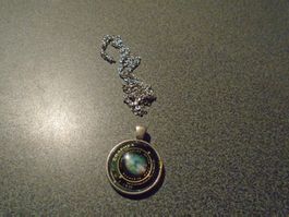 Kette silberfarbig mit Medaillon Graphex
