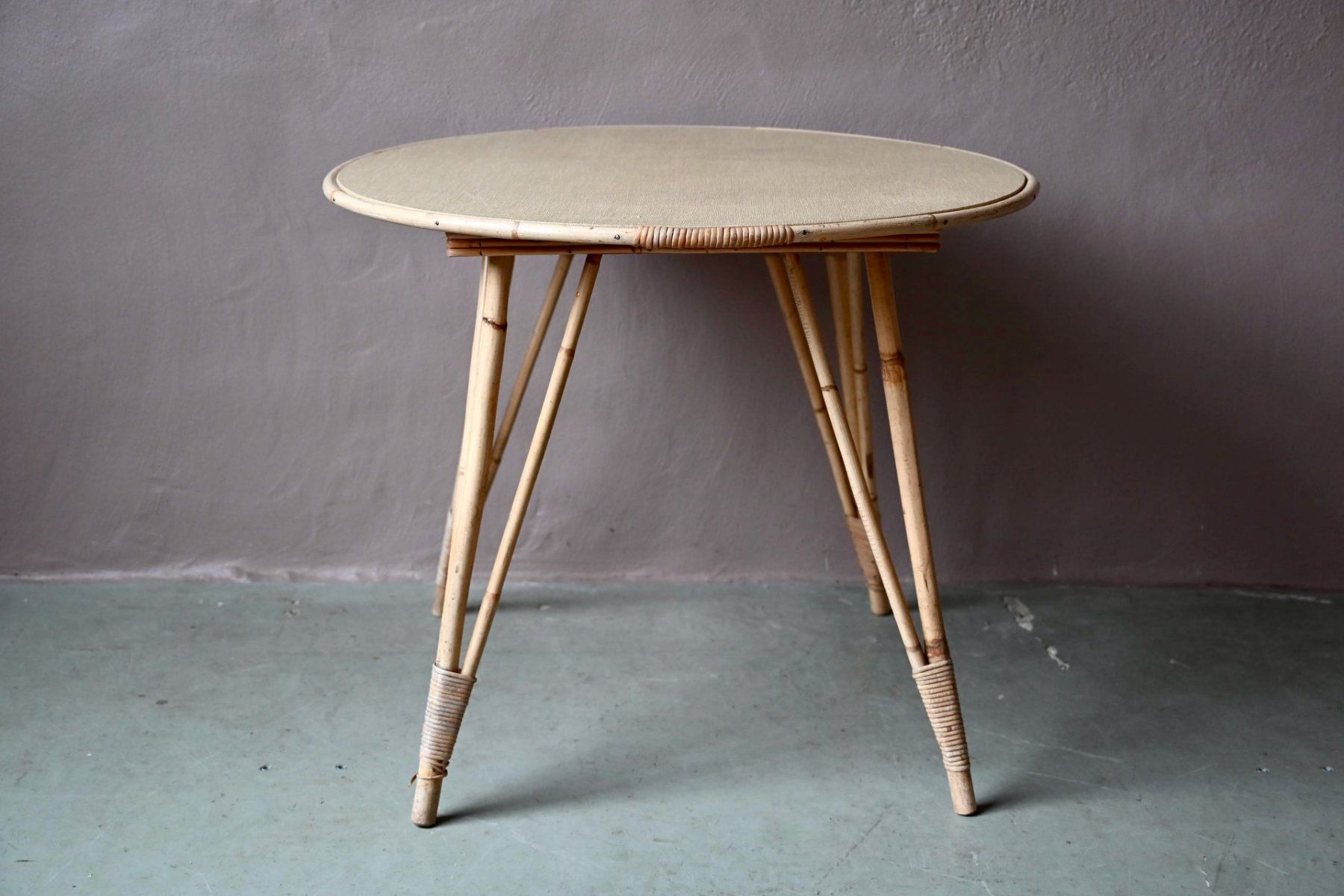 Tavoli: Table en rotin vintage années 60 – Usato da COLMAR venduto da Sophiebellelurette 1
