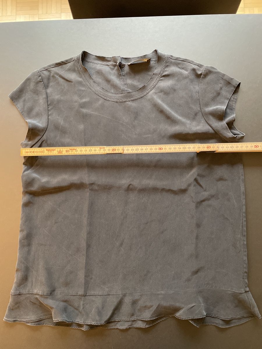T-Shirts: Tshirt Repeat Grösse 36 (obwohl 38 deklariert) – Gebraucht aus Basel von pilzliii 3
