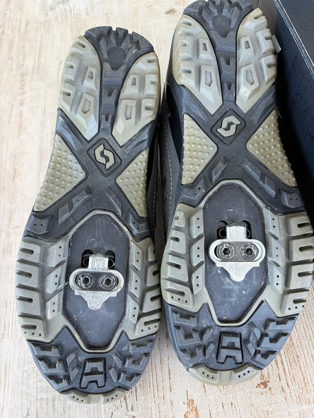 Scott Scarpe da donna: Scott Bikeschuhe mit Klick in Gr. 40 – Nuovo (secondo la descrizione) da Augst BL venduto da Kanija 1