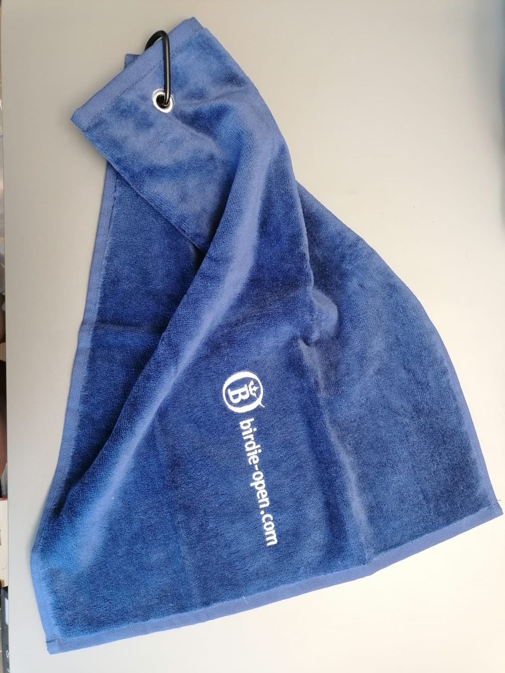 Serviettes de bain: Golfhandtuch dunkelblau mit Karabiner – Neuf (Voir description) à Wängi par Jeane_02 2