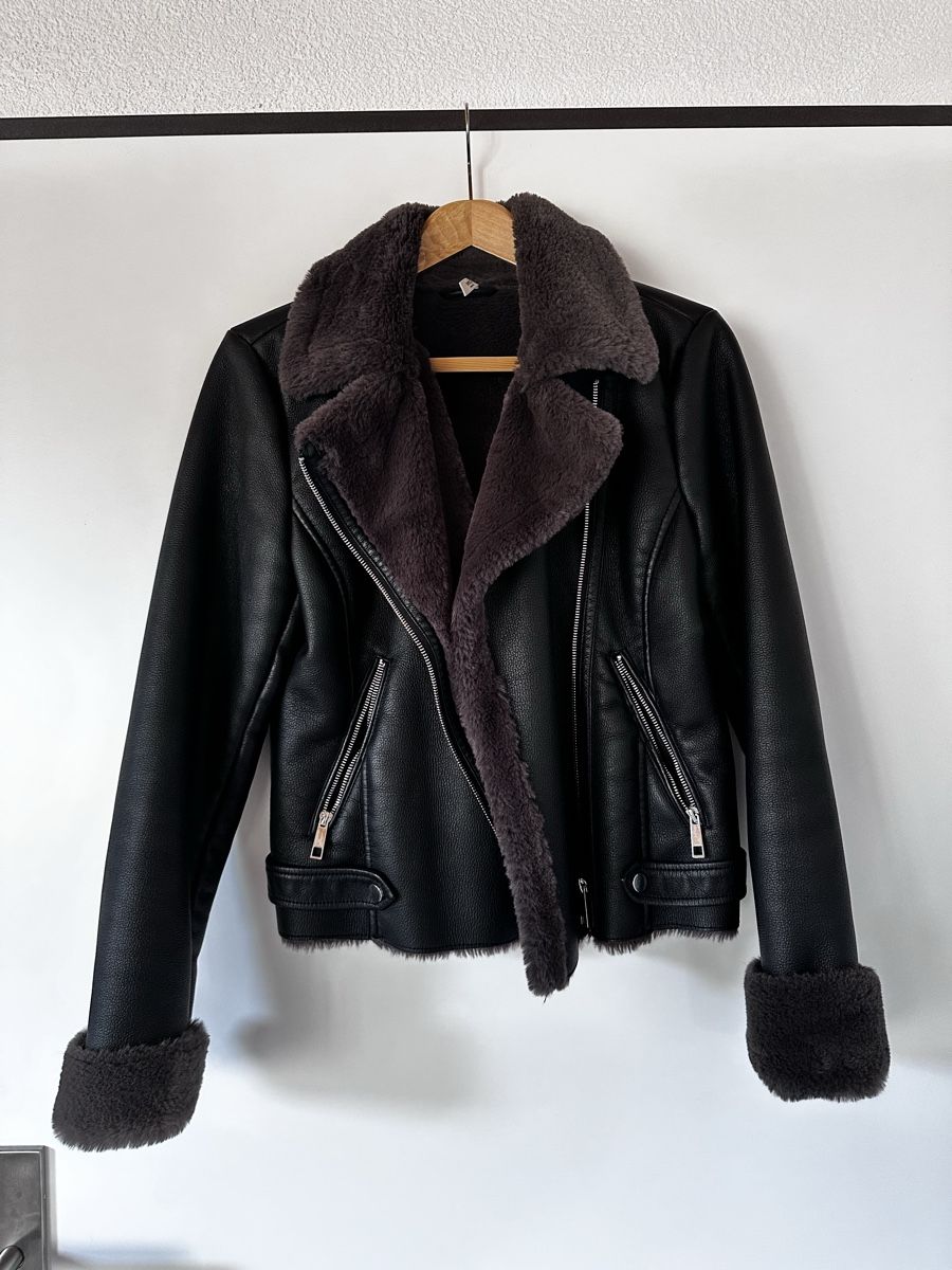 Mango Giacche: Winterjacke Kunstleder, Gr. 36 – Usato da Bern venduto da WiederWert