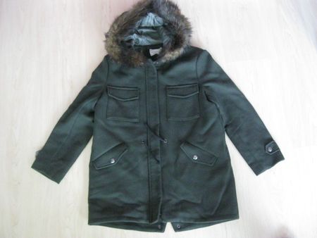 Girls-Wintermantel von Zara Gr. 164 oliv