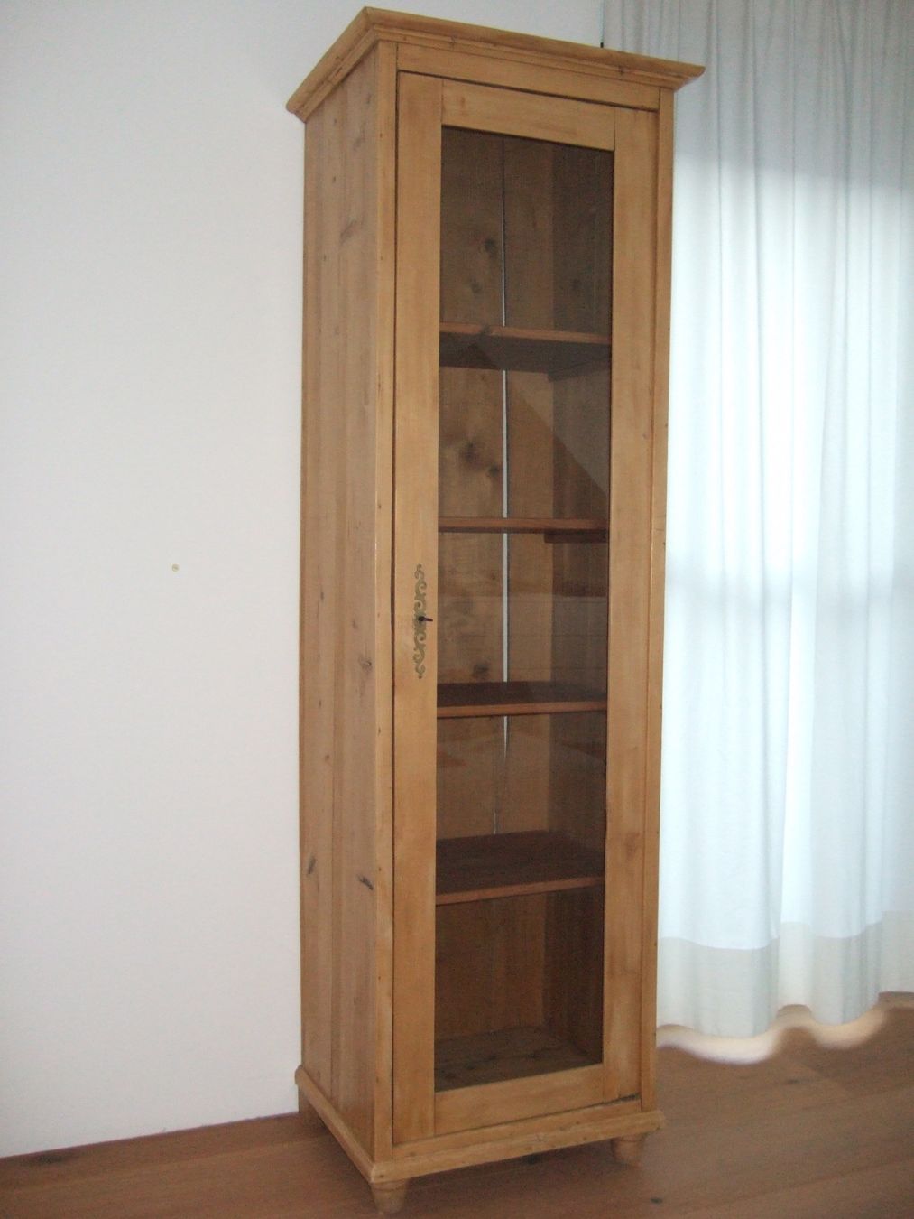 Vetrine: antike Tannenholz-Vitrine, Schrank, einmaliges Format – Usato da Mörschwil venduto da paecklitante